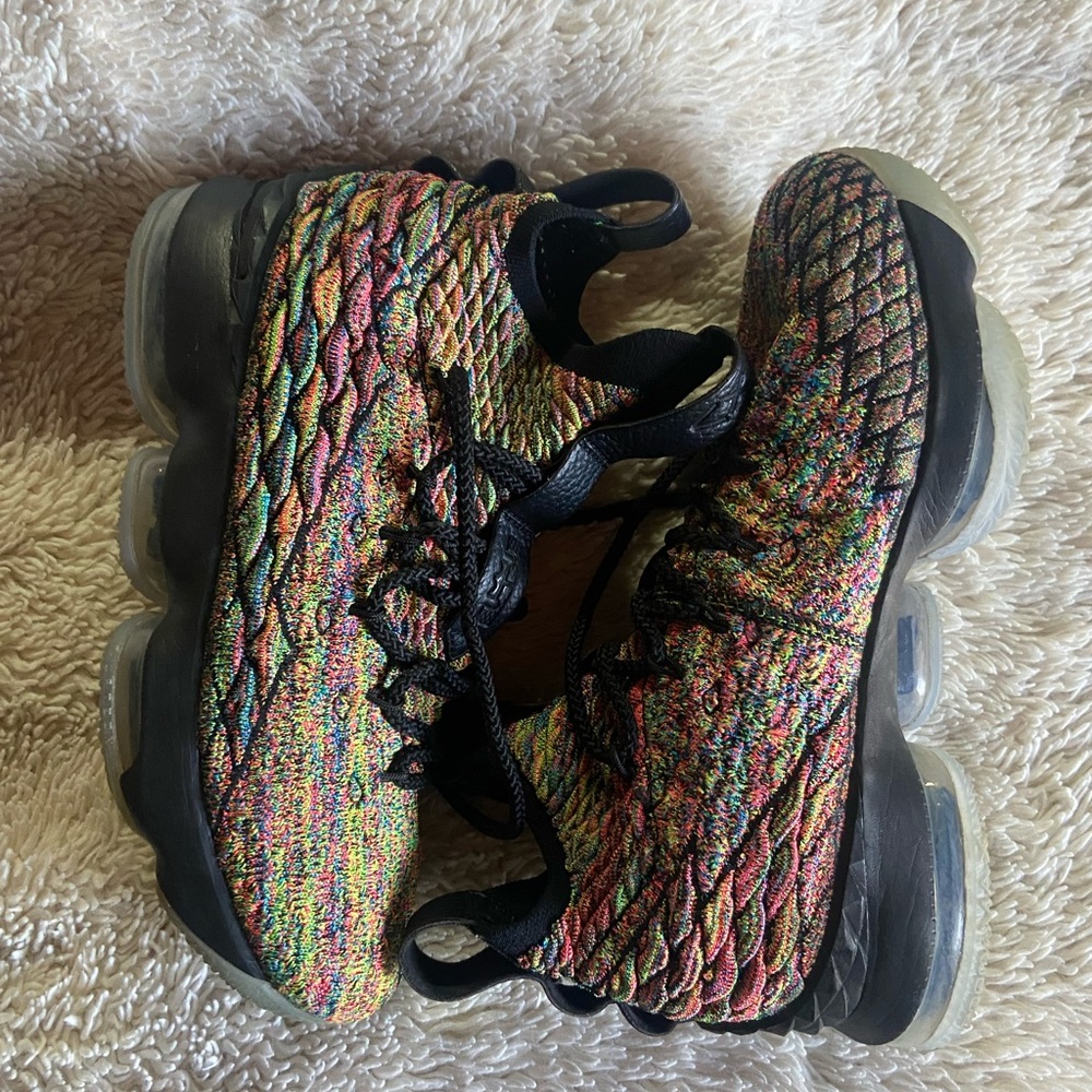 LeBron 15s